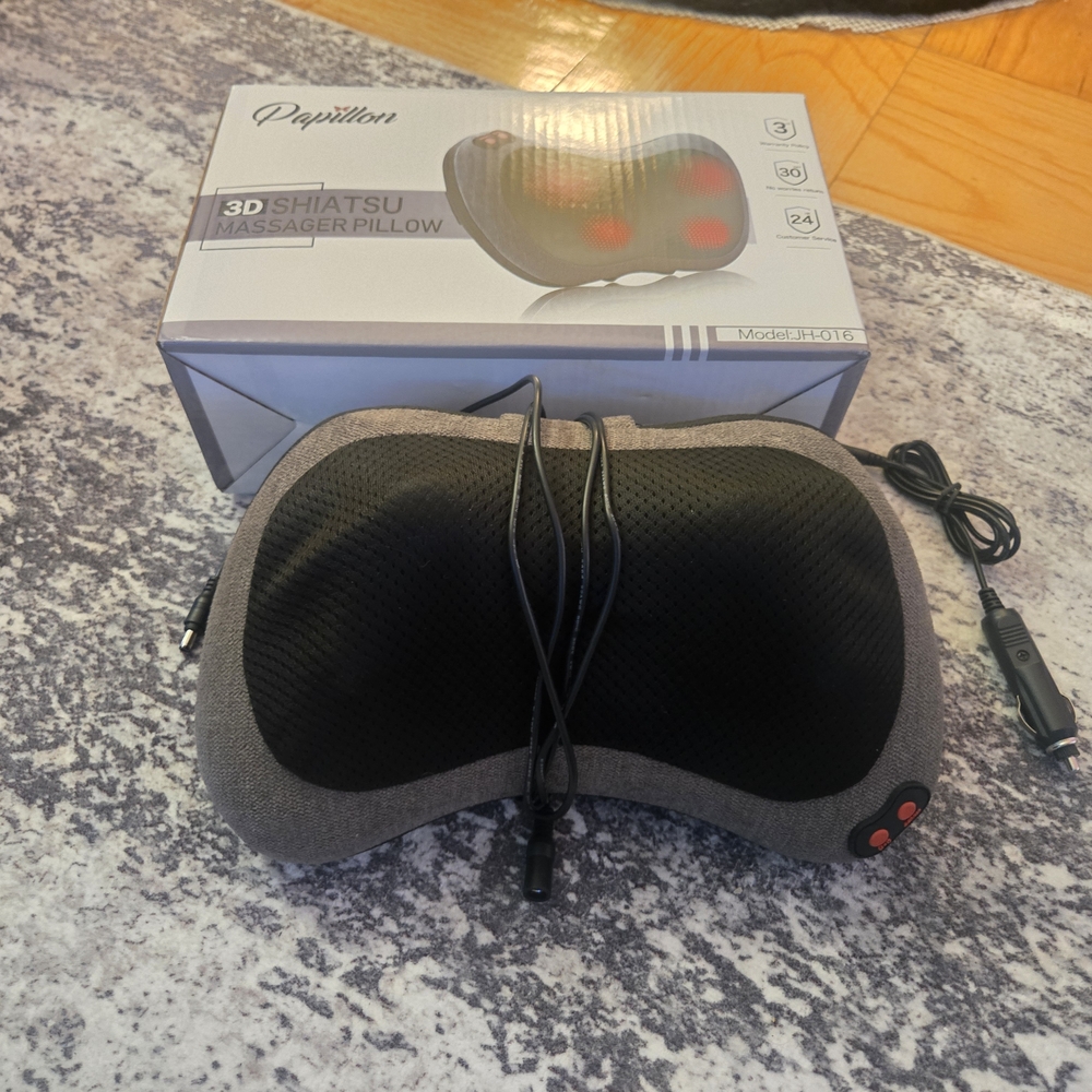 Papillon Blanc Gray and Black Shiatsu Neck & Back Massage Pillow with Heat